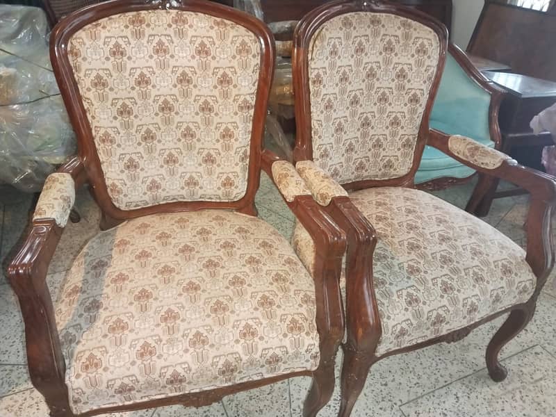 2 cofee table New with 2 coffee chairs 7