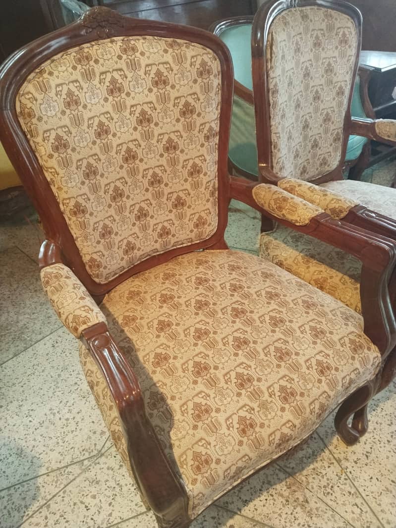 2 cofee table New with 2 coffee chairs 8