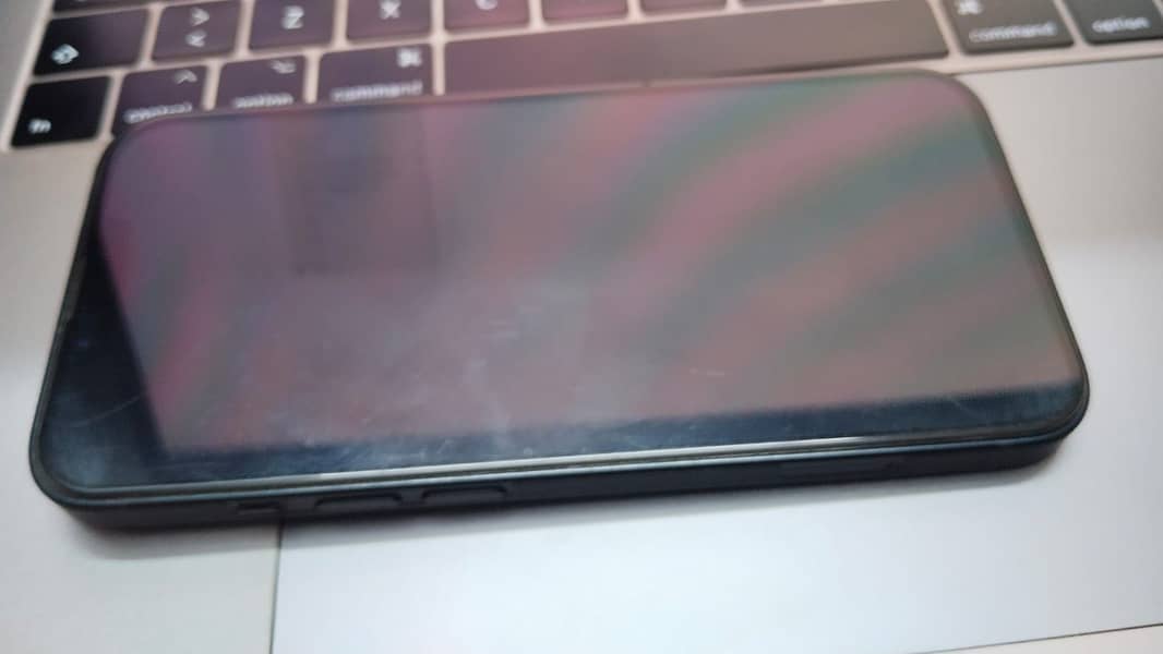 Apple iPhone 13 1