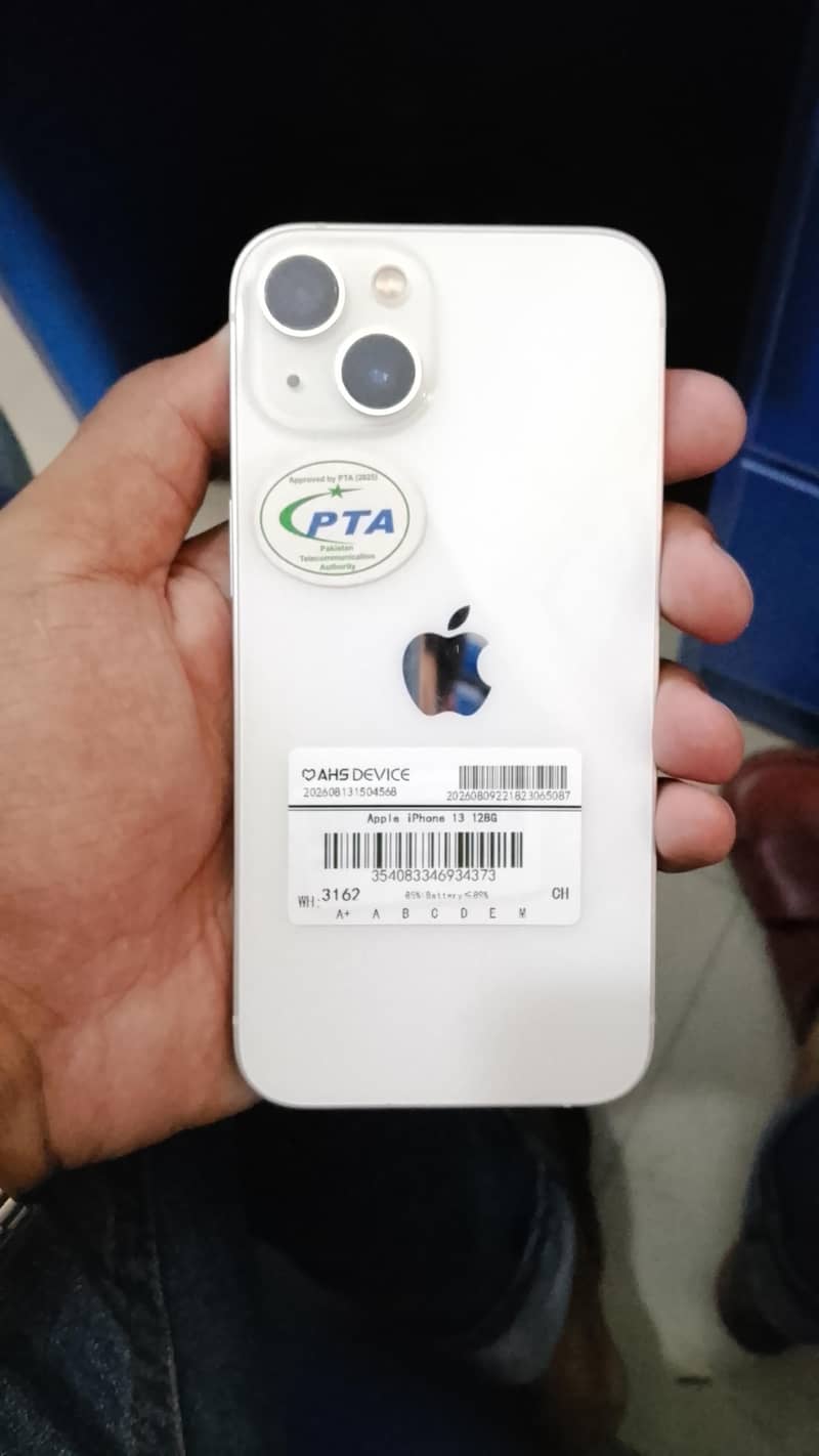 Apple iPhone 13 2