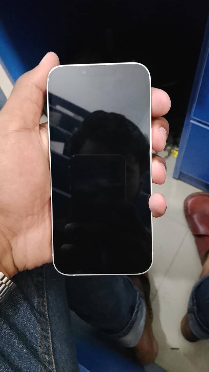 Apple iPhone 13 3