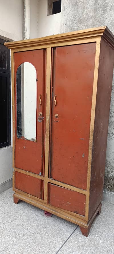 lohe ki Almari for sale in good condition