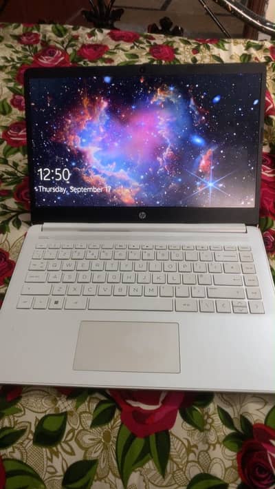 Hp laptop AMD Radeon Graphics | 8Gb 256 + 200 Gb