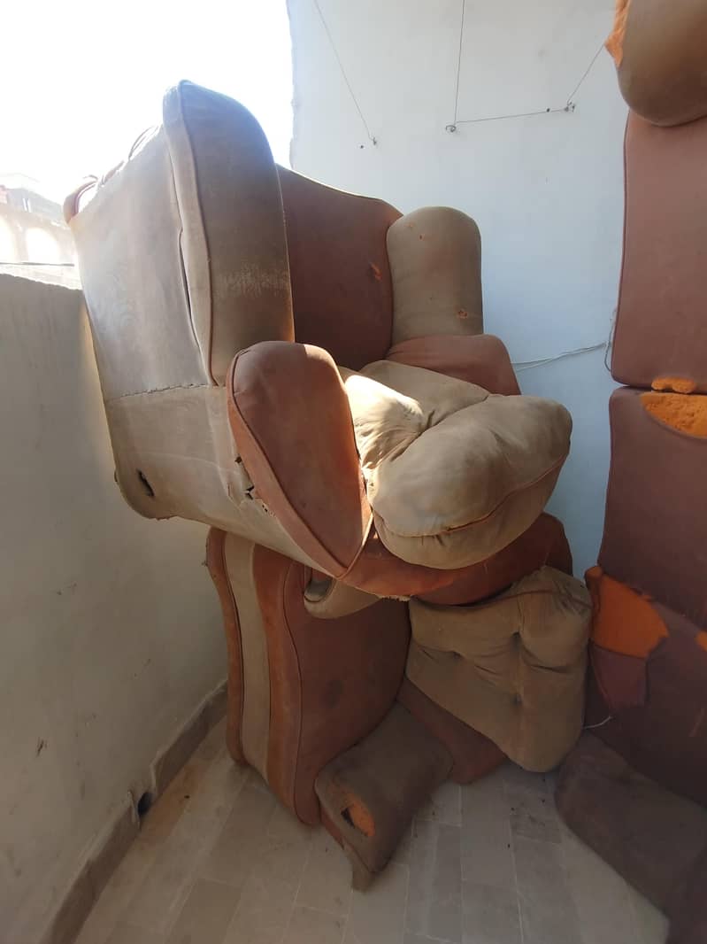Sofa set for sell 1