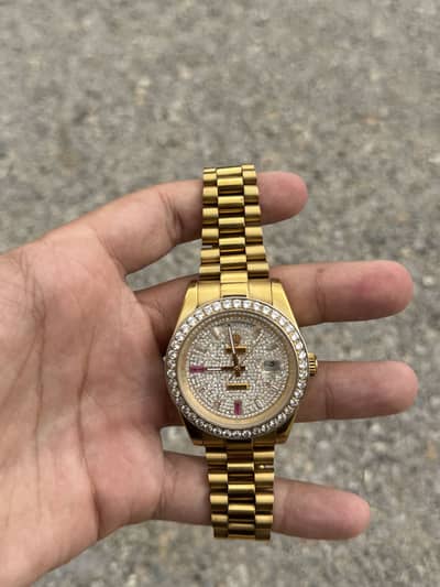 Gold rolex watch diamond stone 10/10