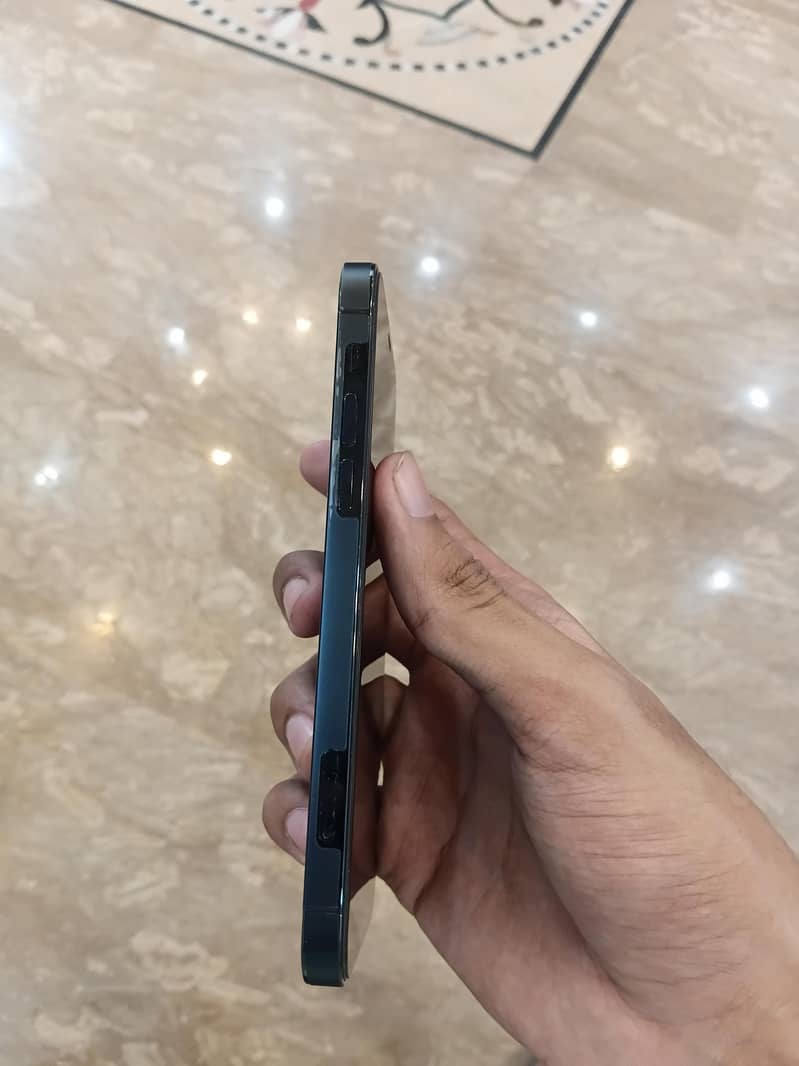 Apple iPhone 12 Pro 1