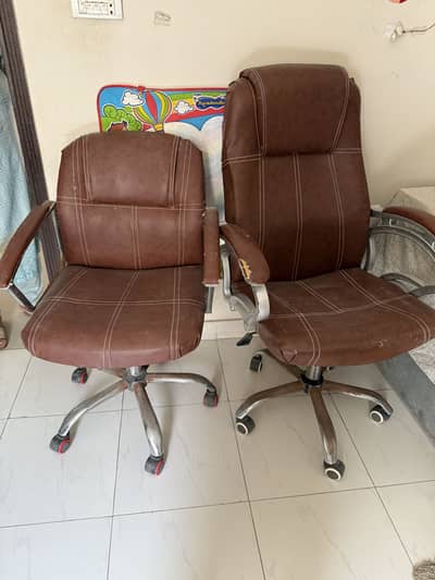 Office executive chair  and small chair