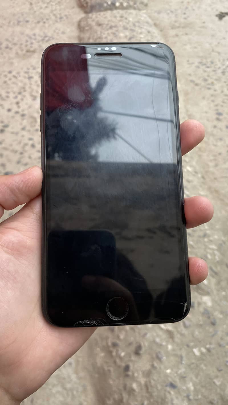 Apple iPhone 7 Plus 5