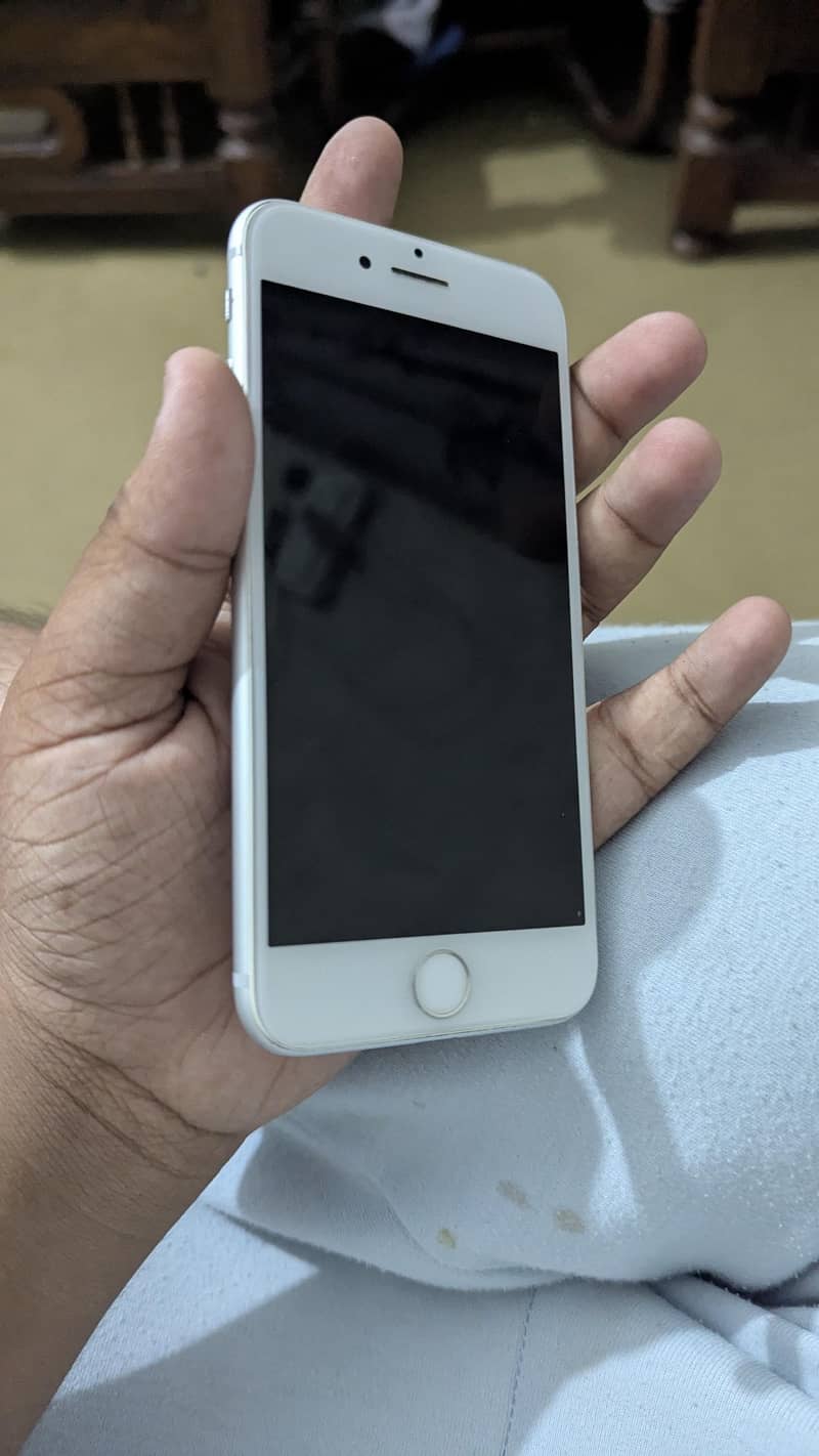 Apple iPhone 8 2