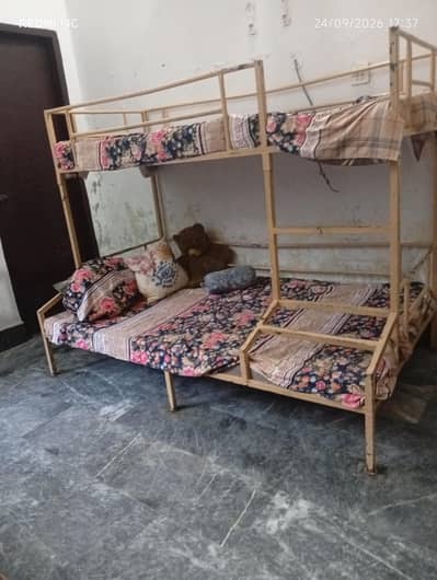 bunk bed