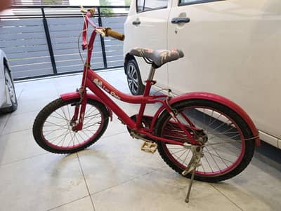 girls cycle