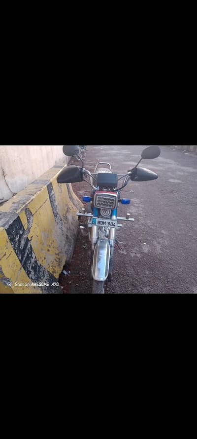 model 20 eagle bike Islamabad number urgent sale