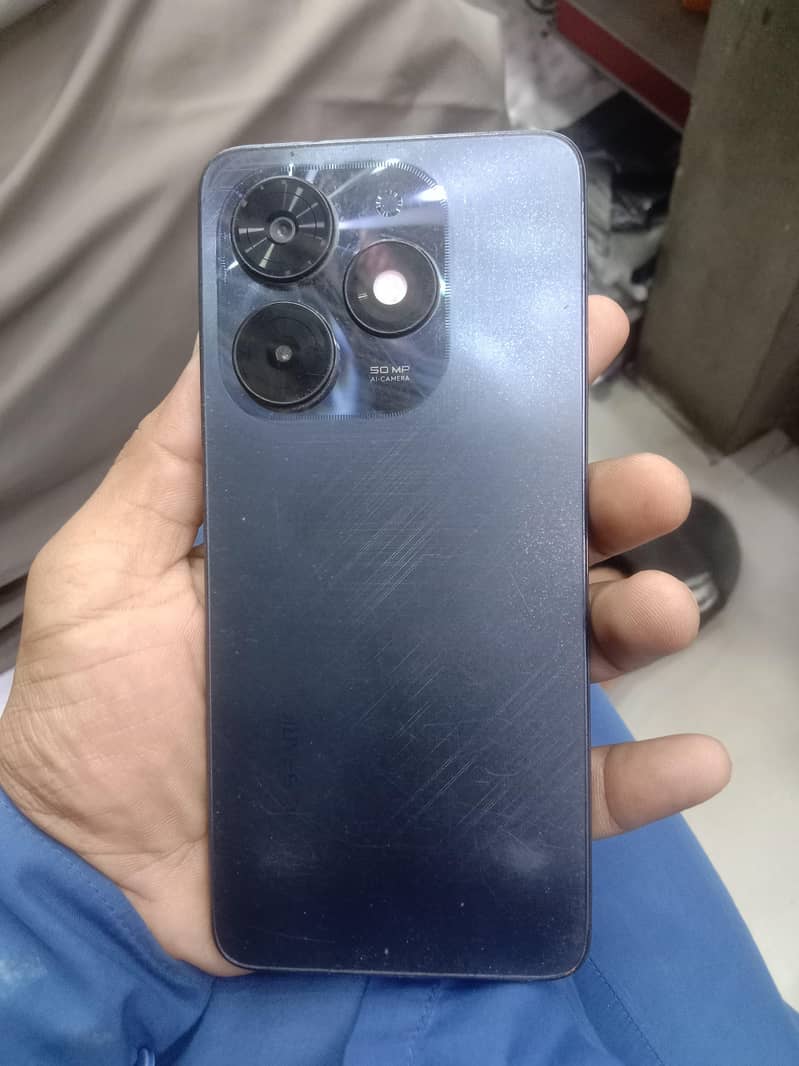 Tecno Spark 20C 3