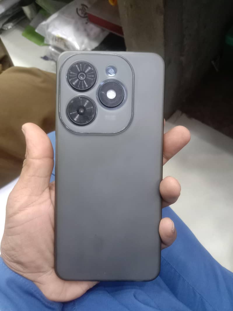 Tecno Spark 20C 7