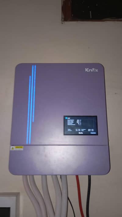 knox 10kw complete setup with 16kw battery pack and 16 solar panals