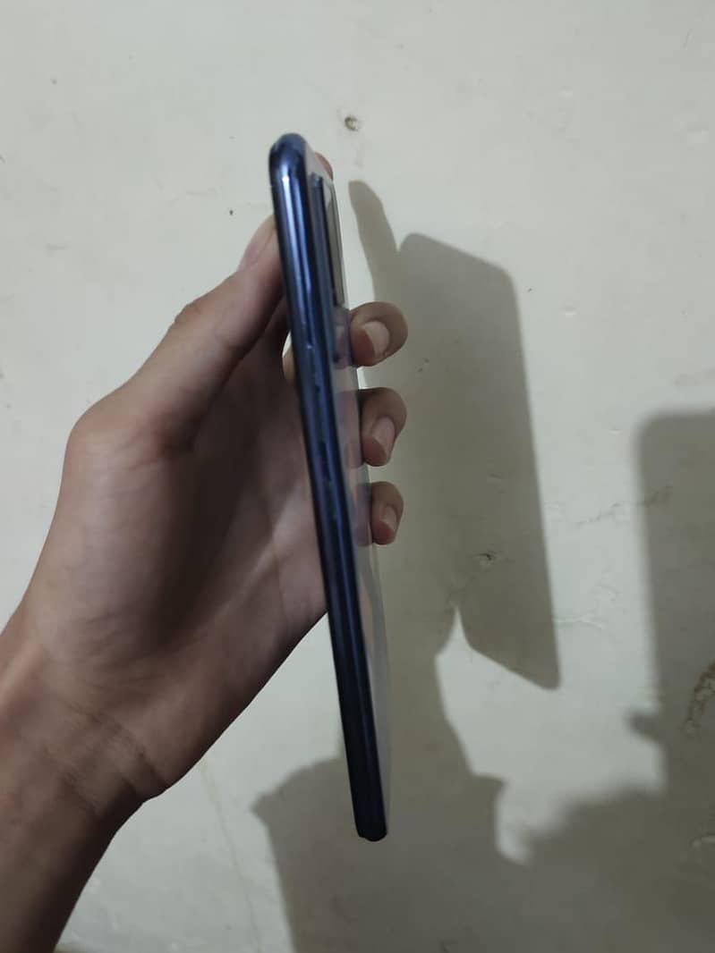 Vivo V21e 4