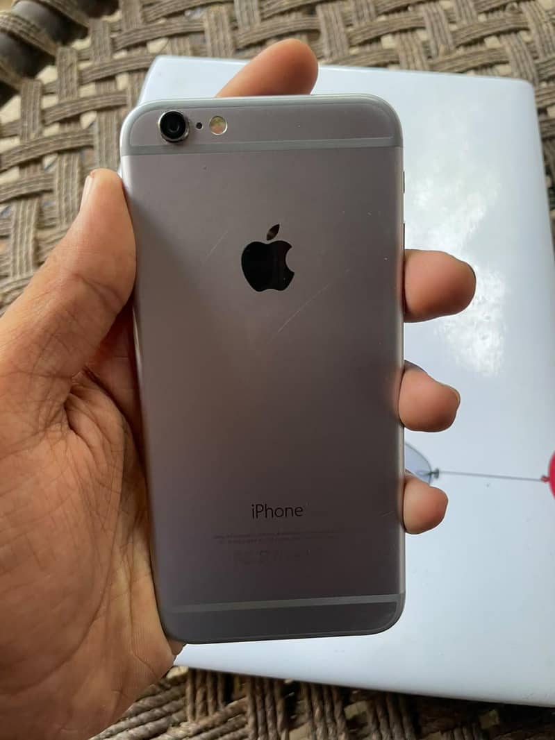 Apple iPhone 6 2