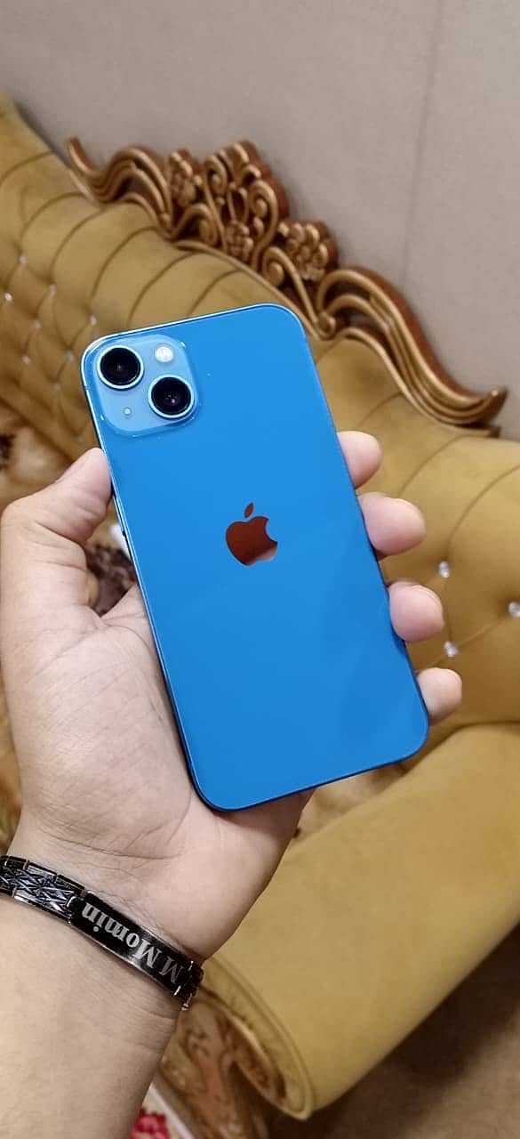 Apple iPhone 13 1