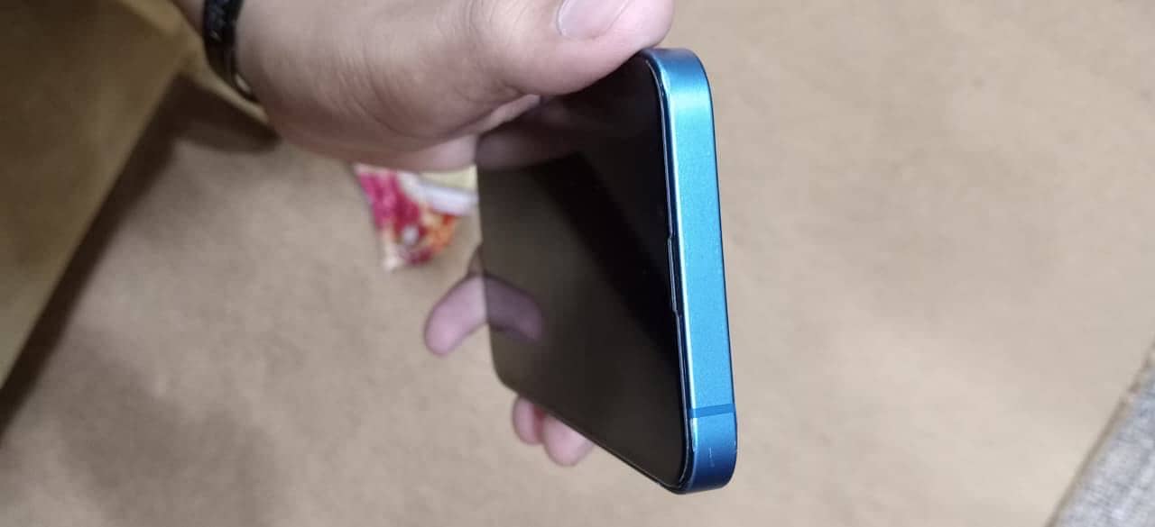Apple iPhone 13 3