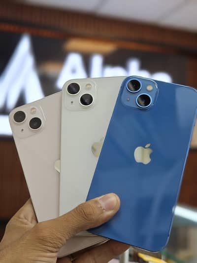 Apple iPhone 13
