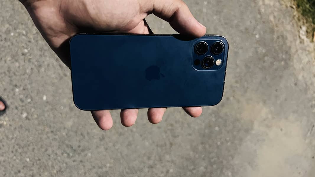 Apple iPhone 12 Pro 1