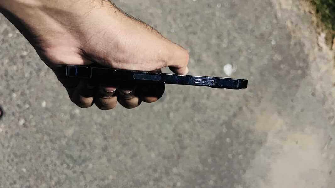 Apple iPhone 12 Pro 4