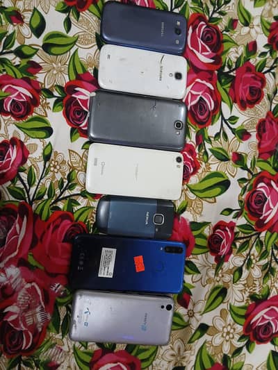 Old Mobiles Lot (7 Phones) - Samsung S3, S4, Note 2 - For Parts/Repair