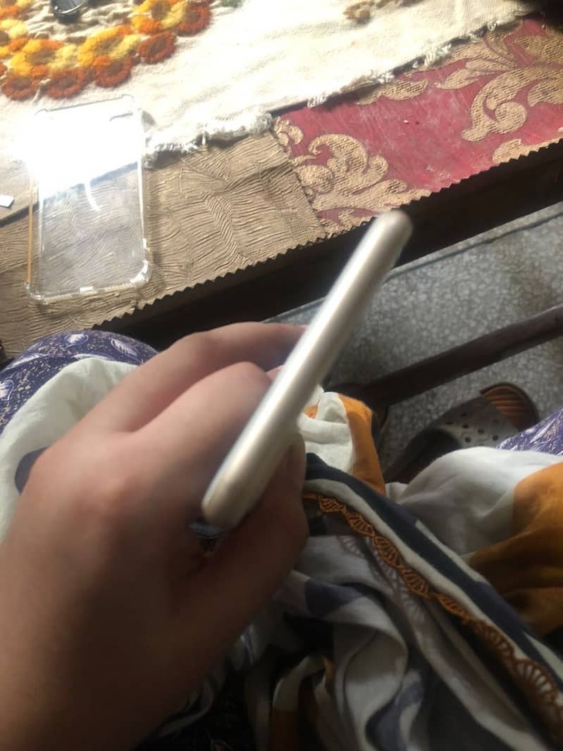 Apple iPhone 7 Plus 2