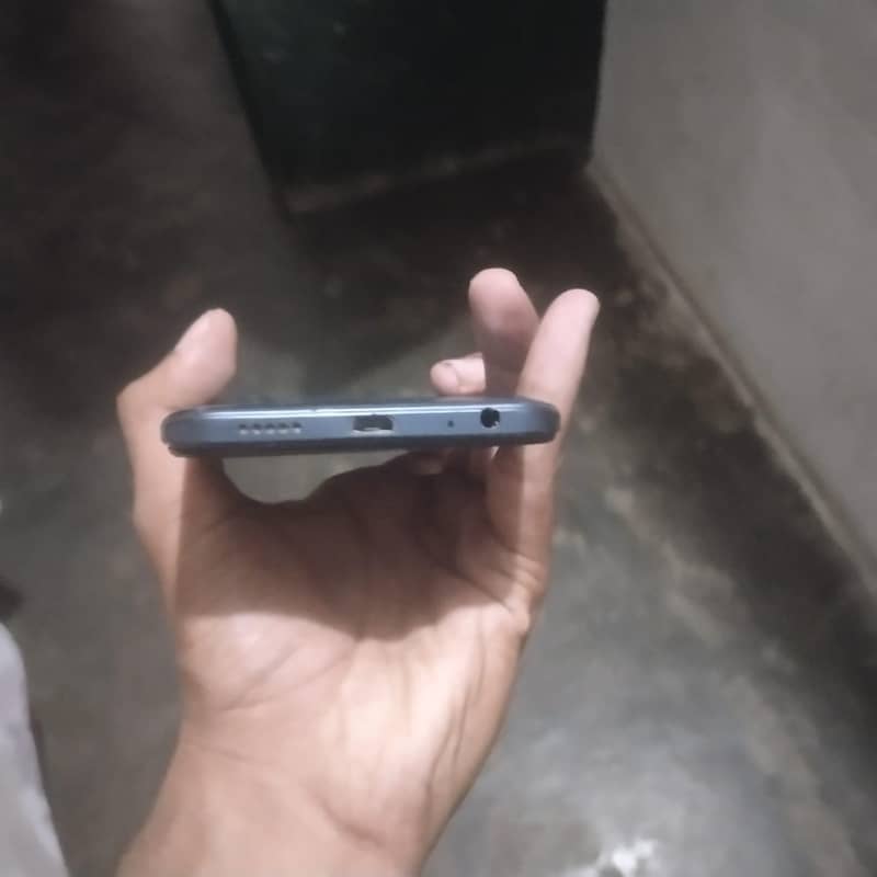 Tecno Spark 8C 1