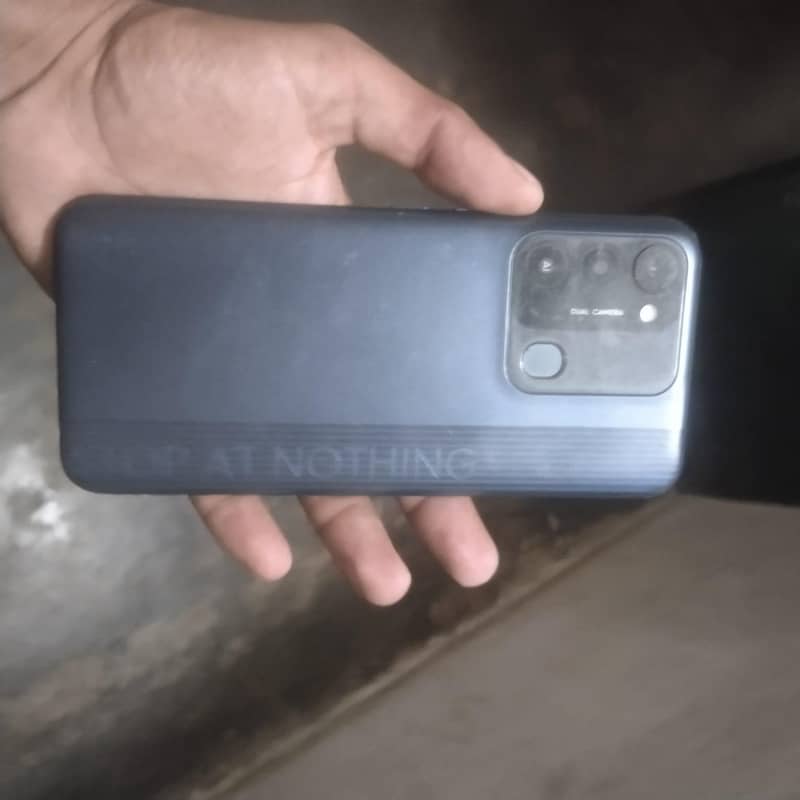 Tecno Spark 8C 3