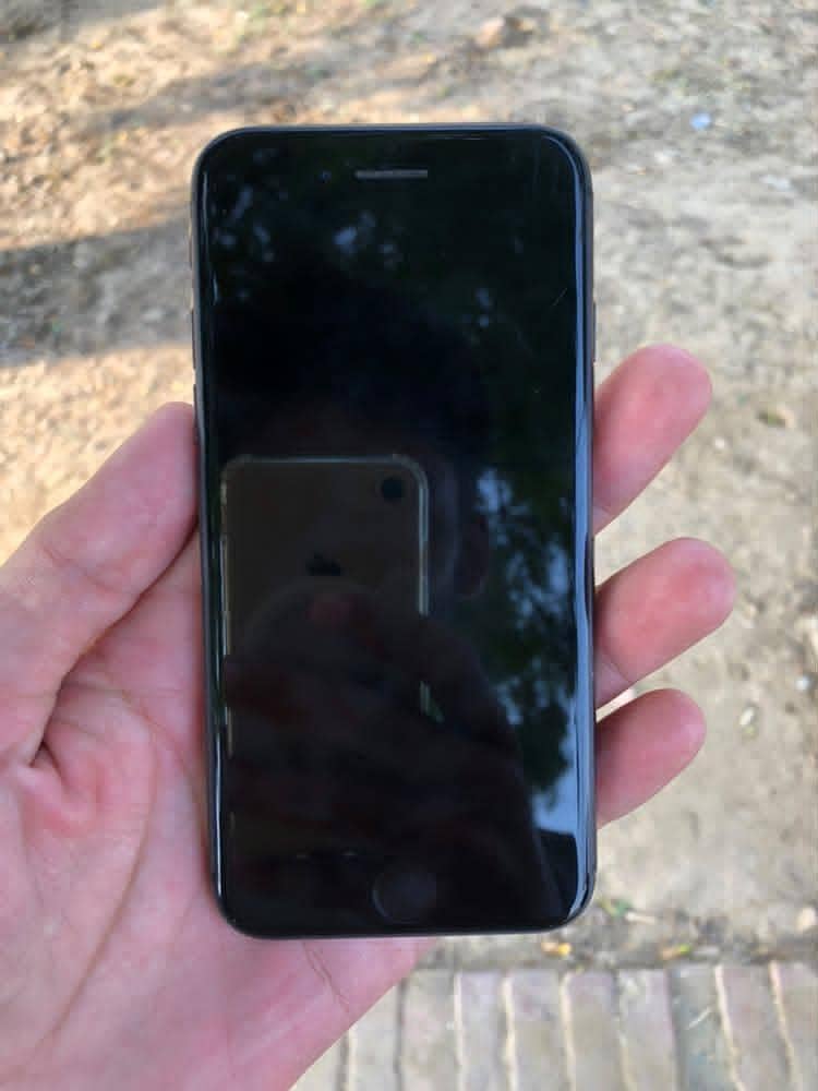 iPhone 8 1