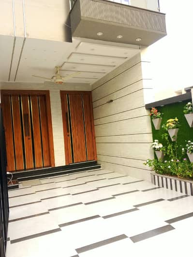 10 Marla Corner Upper Portion for Rent in CC Block, Bahria Town Lahore
