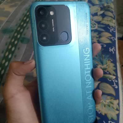Tecno Spark 8C