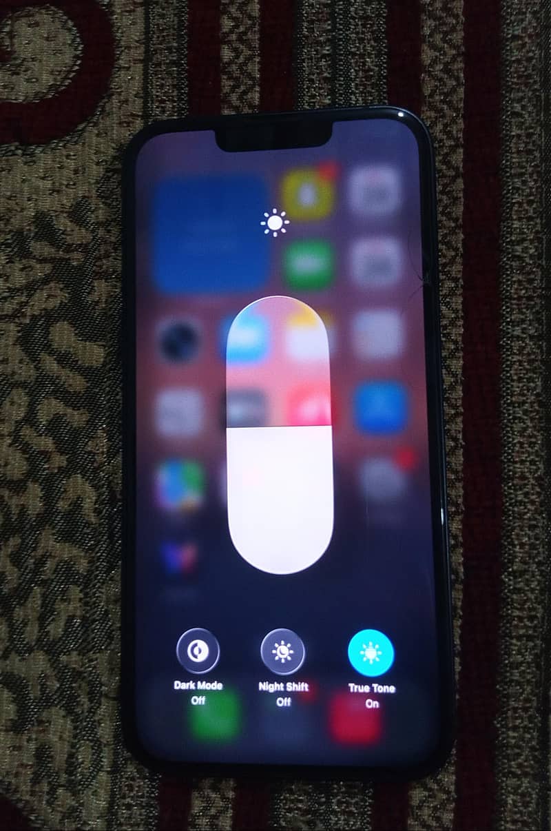 Apple iPhone 13 2