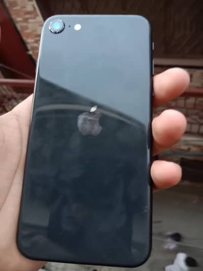 Apple iPhone SE