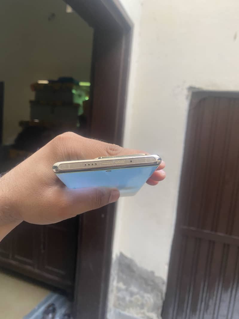 Infinix Zero 30 4
