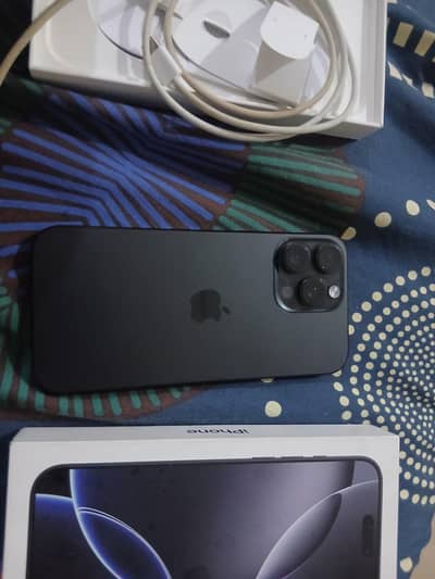 Apple iPhone 16 Pro Max