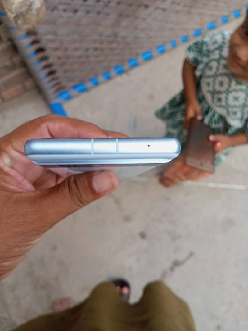 Google Pixel 7a 2