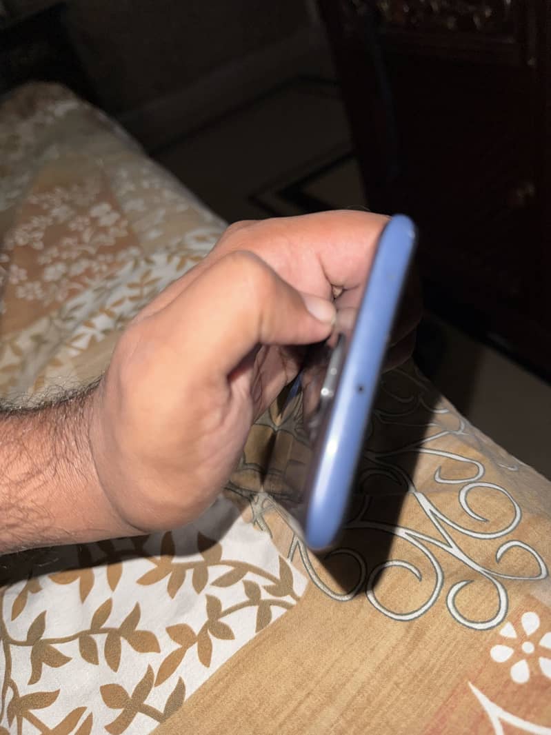 Xiaomi Redmi Note 9 4