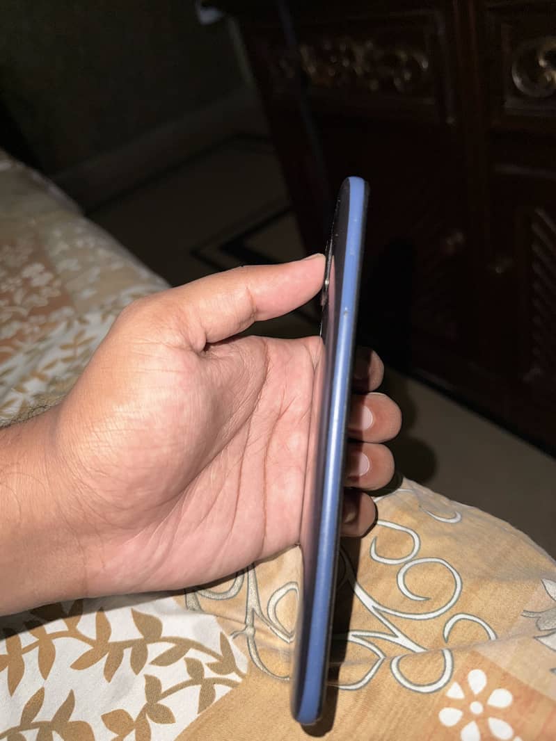 Xiaomi Redmi Note 9 5