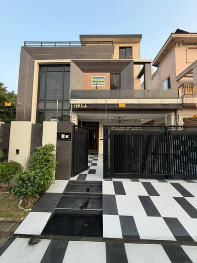 Brand New 10 Marla House for Sale in A Block, Central Park Lahore