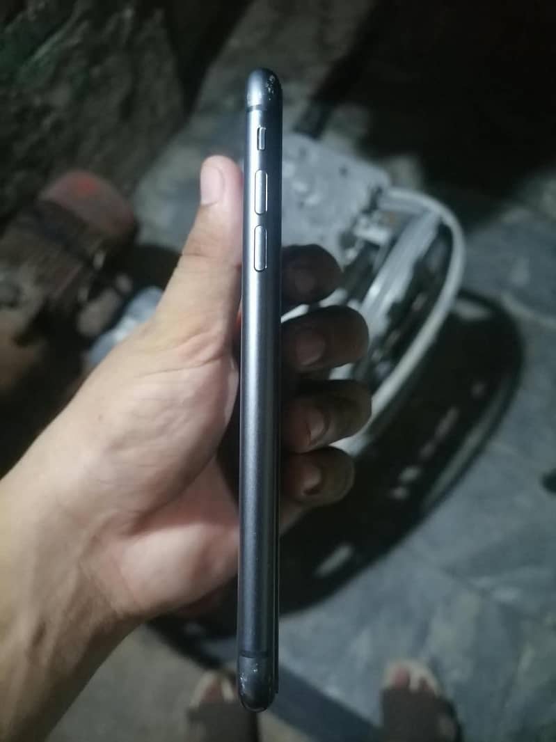 Apple iPhone 11 1