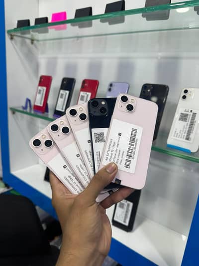 Apple iPhone 13