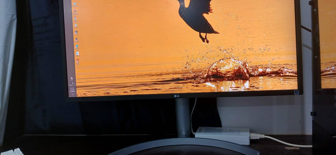 Moniter32inch 1