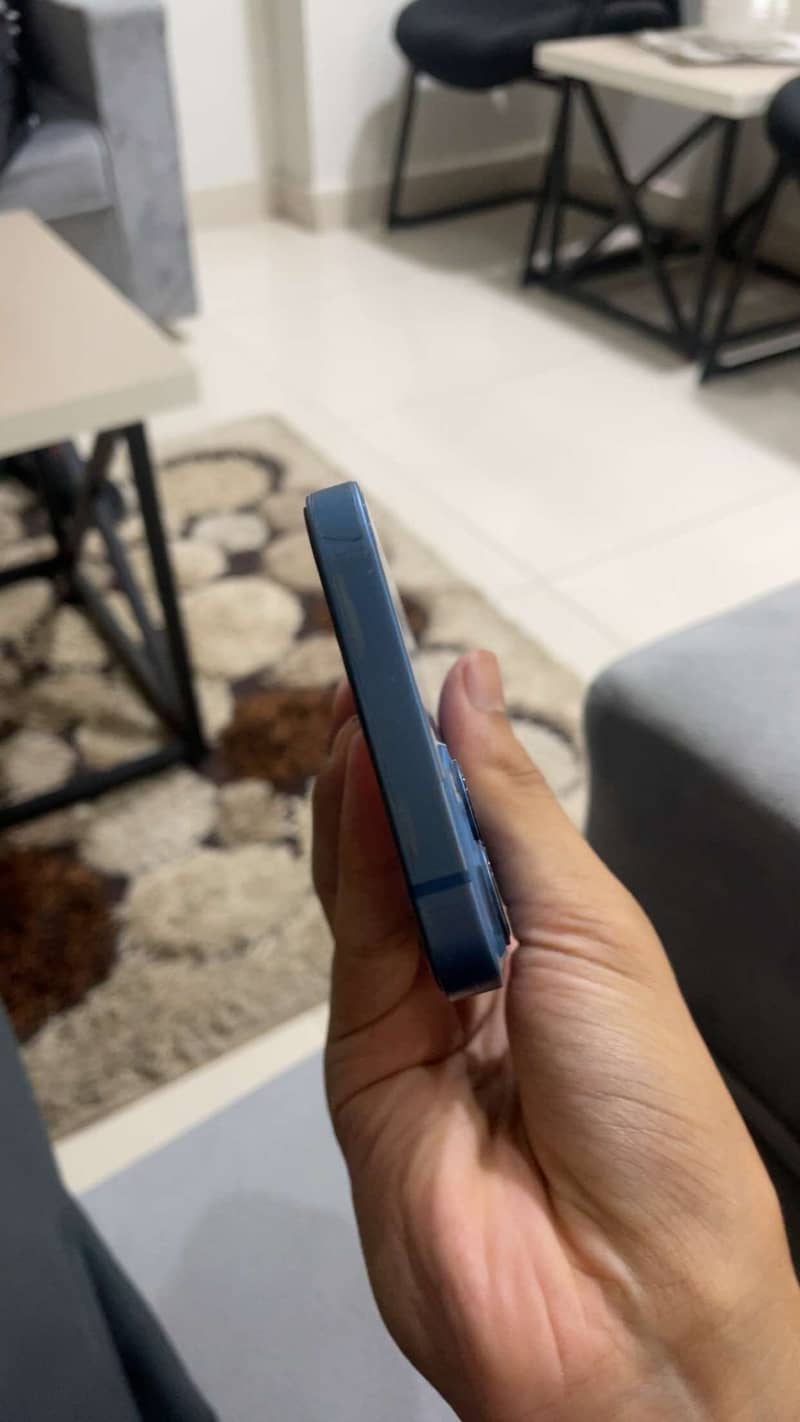 Apple iPhone 13 3