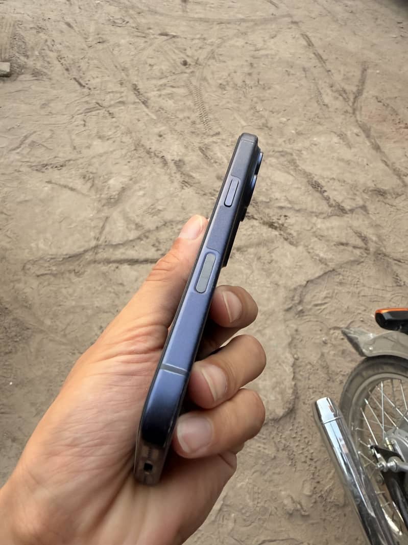 Apple iPhone 17 Pro 3