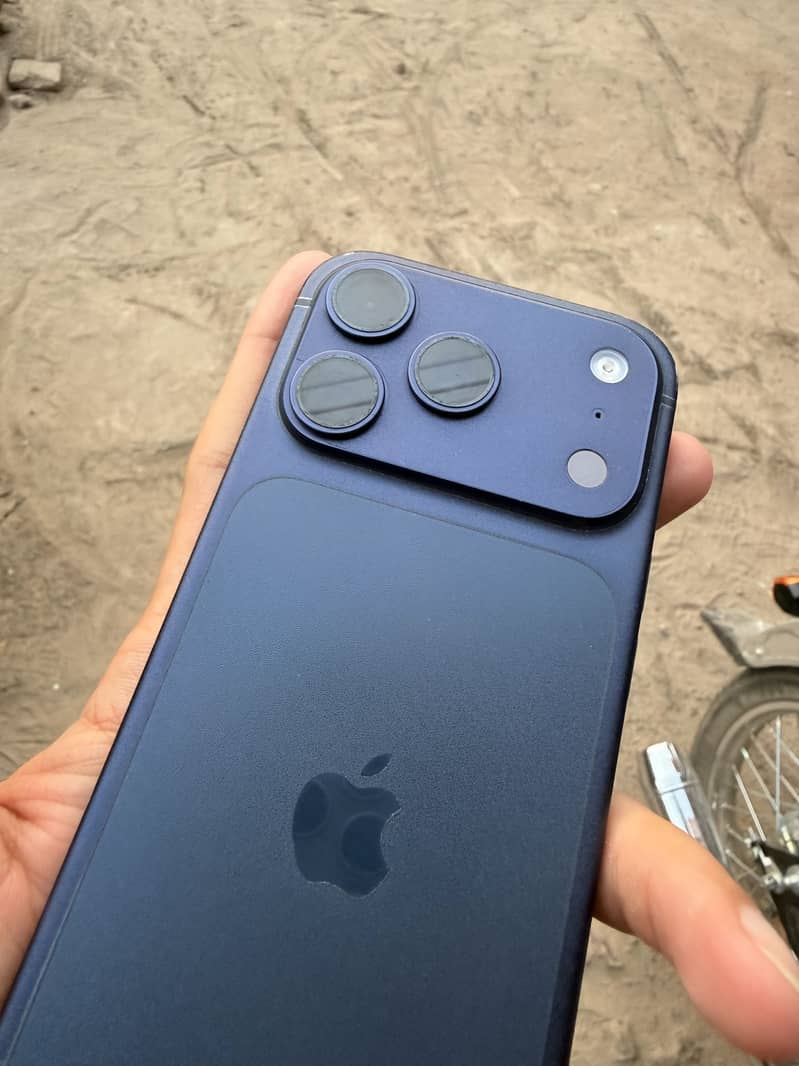 Apple iPhone 17 Pro 4