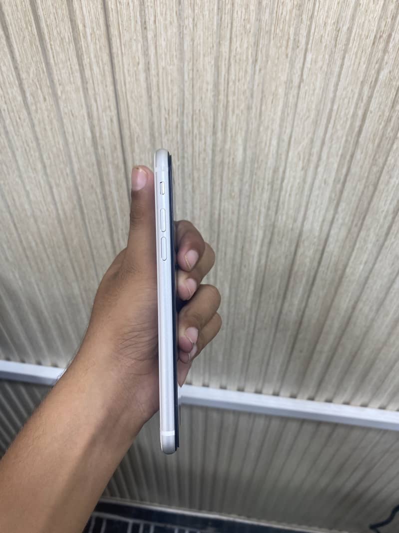 Apple iPhone SE 2