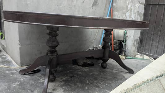 dining table good condition