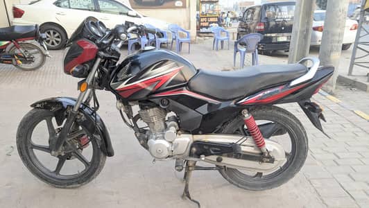 Honda CB 125F for sale condition is 9/10